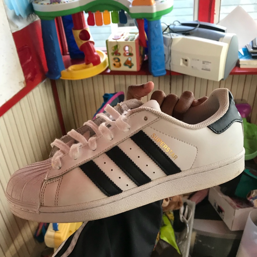 Adidas super stars